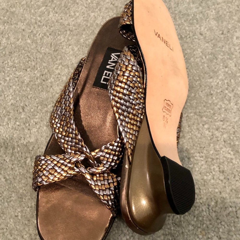 Vaneli  8.5N Bronze